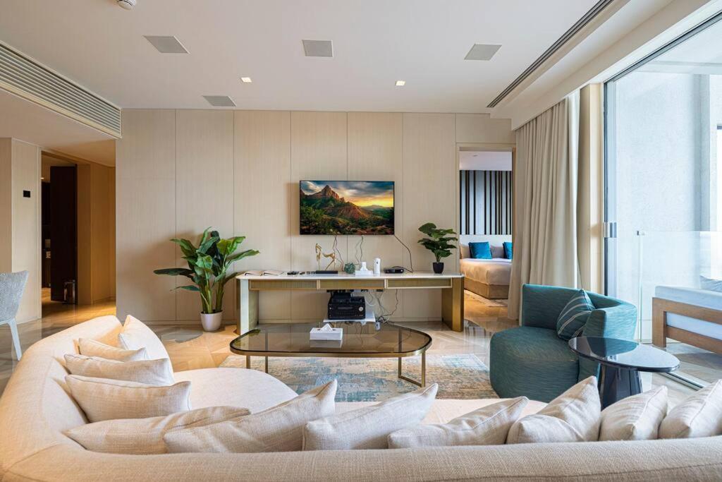 دبی زیبا در FIVE Palm Residences