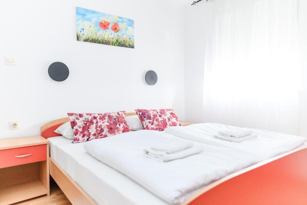 Letto o letti in una camera di Apartmani Zvirac
