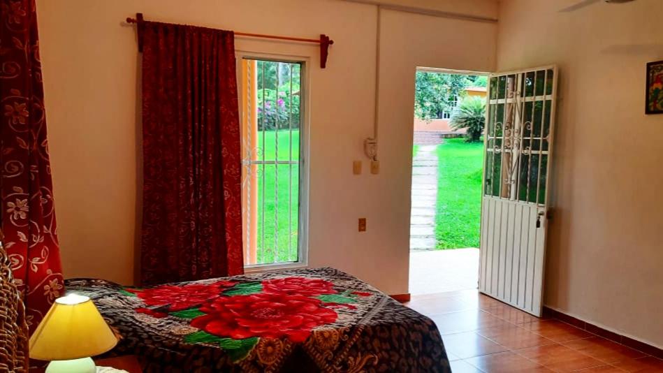 Fotografie z fotogalerie ubytování Quinta con alberca v destinaci Catemaco