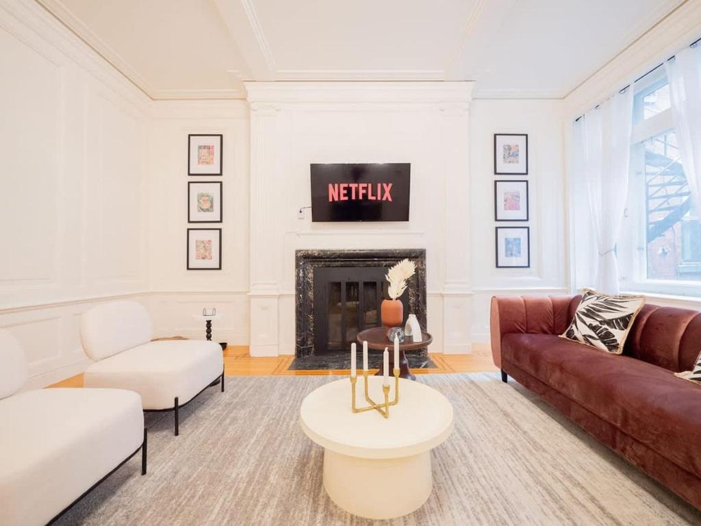 Historical Condo in Montreal - La Marie Antoinette - Housity
