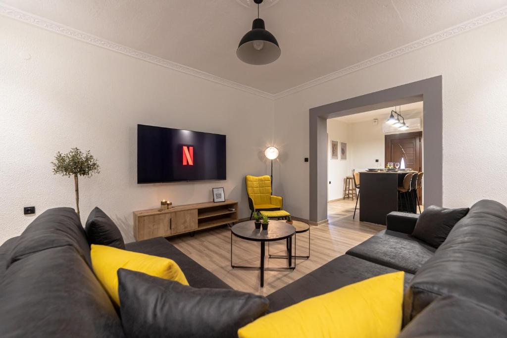 TV a/nebo společenská místnost v ubytování Arados family Residence