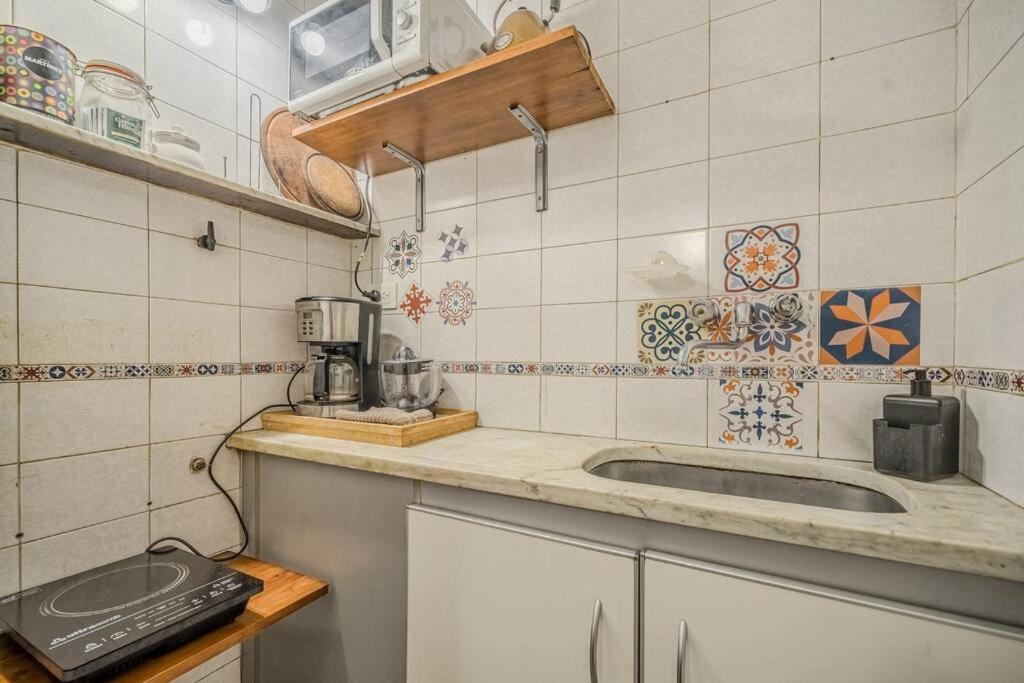 Kuchyň nebo kuchyňský kout v ubytování Hermoso Departamento con Balcón Obelisco II