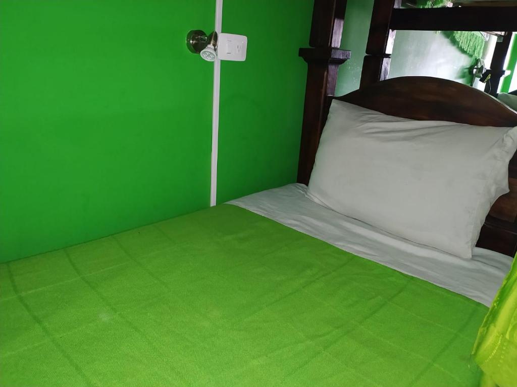 Postel nebo postele na pokoji v ubytování 82Hostel