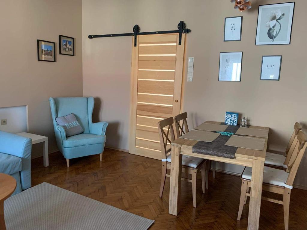 Zdjęcie z galerii obiektu Hangulat apartman w Miszkolcu