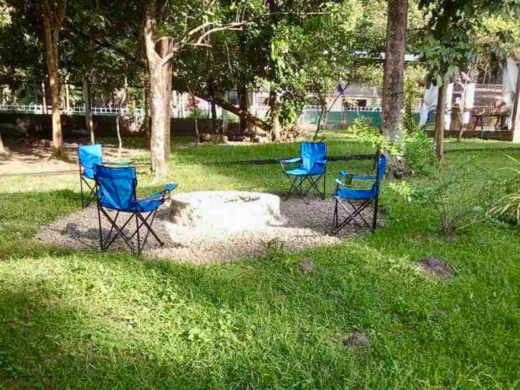 Zahrada ubytování CamiStays Homestay in Camiguin, Best for Groups or Family