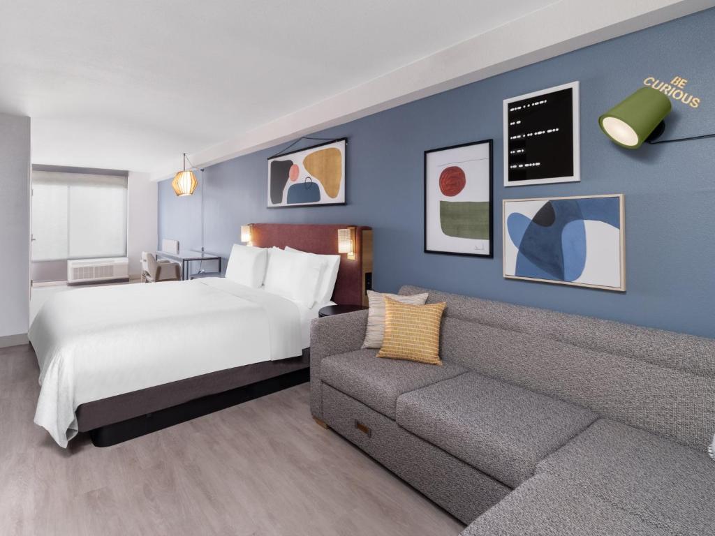 Atwell Suites Austin Airport by IHG photo