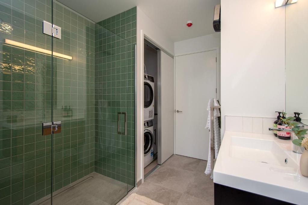 2 Bed Central City - Resim 19