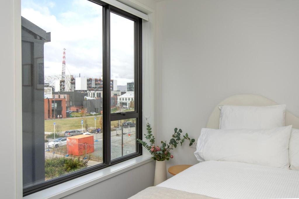 2 Bed Central City - Resim 17