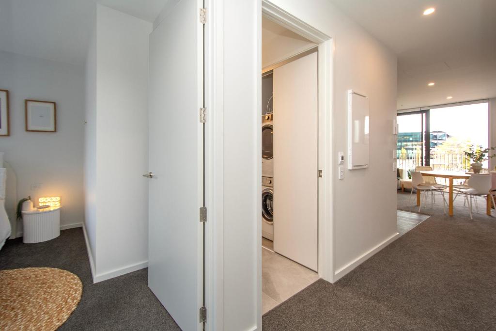2 Bed Central City - Resim 12