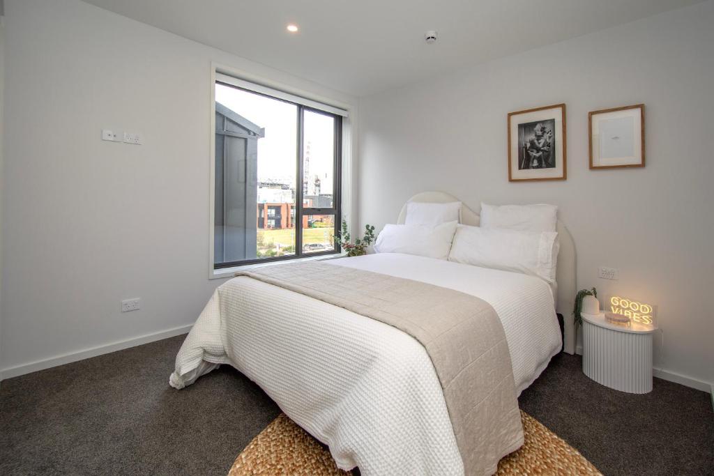 2 Bed Central City - Resim 13