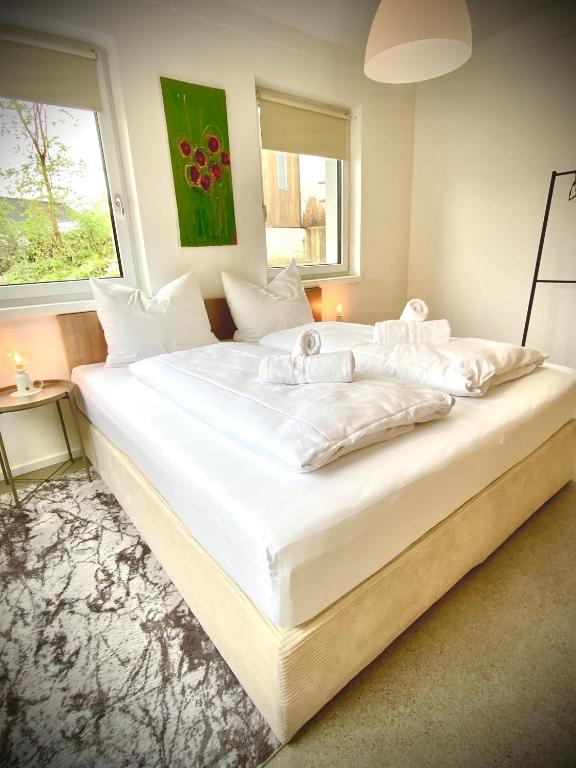 WATERFRONT - Urbane Eleganz am Bachufer - 19