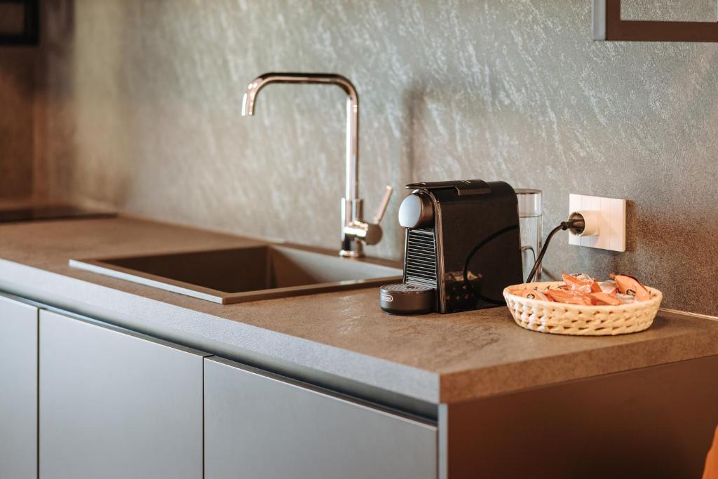 Gallery image of Marisabella Suite 8 in Bari