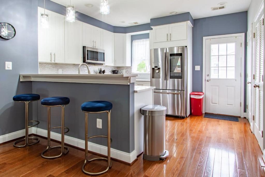 Kuvagallerian kuva majoituspaikasta A Homestay in One of DC's Best Neighborhoods 4-Bedroom Petworth Townhome, joka sijaitsee Washingtonissa