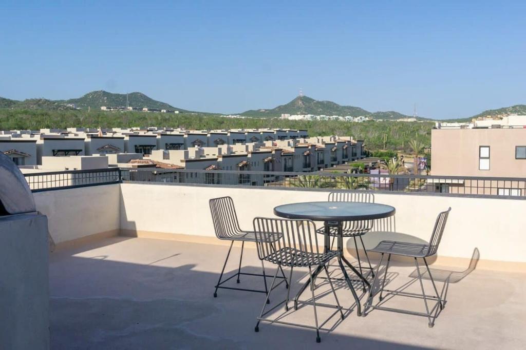 Foto dalla galleria di Short Drive to Downtown and Beaches a Cabo San Lucas