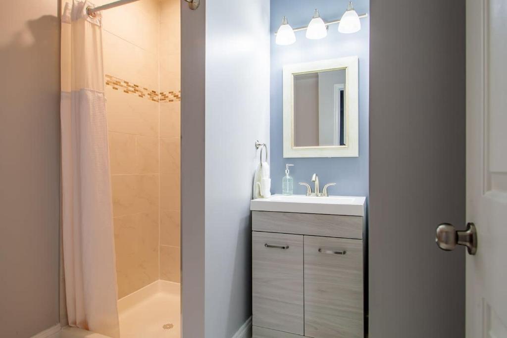 Kuvagallerian kuva majoituspaikasta A Homestay in One of DC's Best Neighborhoods 4-Bedroom Petworth Townhome, joka sijaitsee Washingtonissa