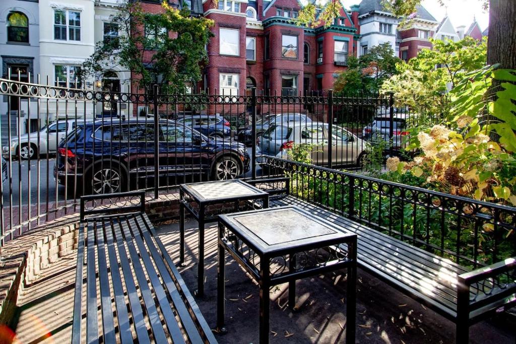 Gallery image of Spacious 1BR NW Garden Apartment Walker's Dream in Washington, D.C.