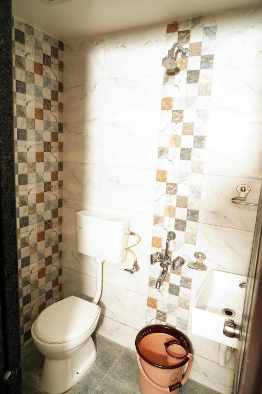 Koupelna v ubytování Hotel Padma Krishna