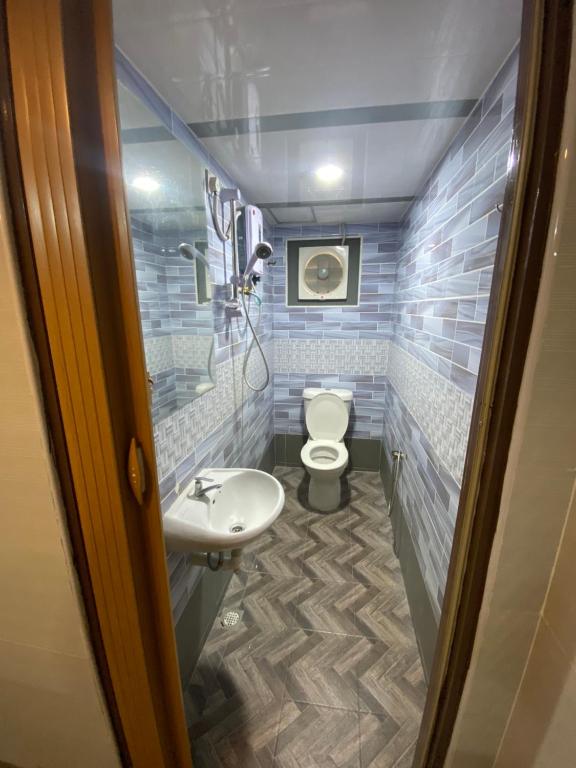Koupelna v ubytování Suria Cameron Hotel