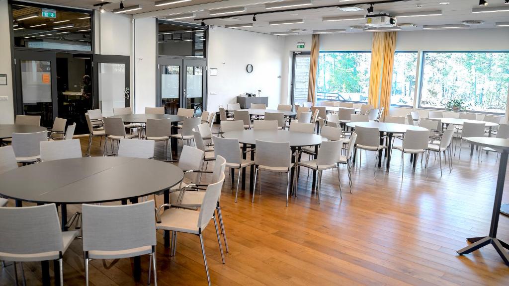 Restaurace v ubytování Sigtunahöjden Hotell & Konferens