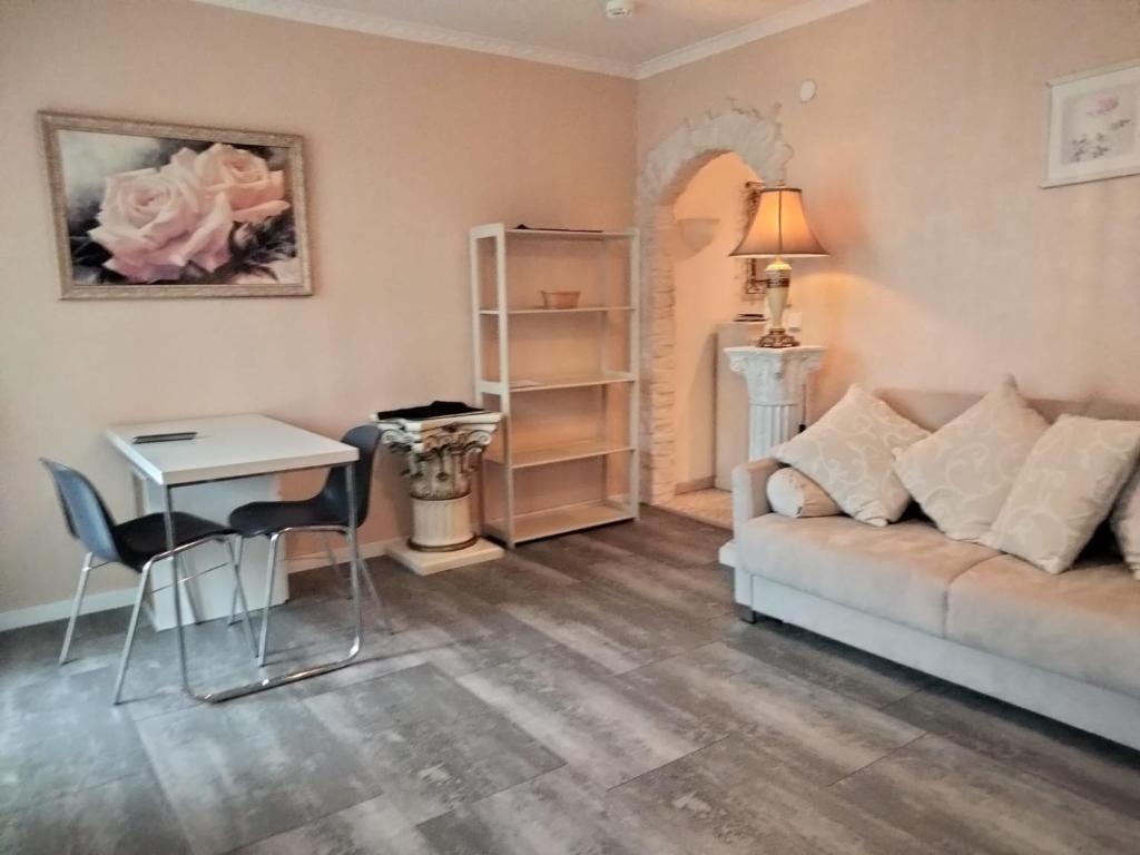 Studio Apartment mit Balkon - Appartement 1 Chambre