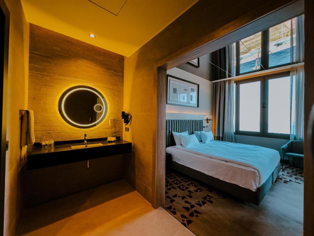 Postel nebo postele na pokoji v ubytování Best Western Plus Hotel Konak