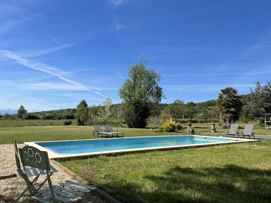 Πισίνα στο ή κοντά στο Villa Nid d'Oiseaux