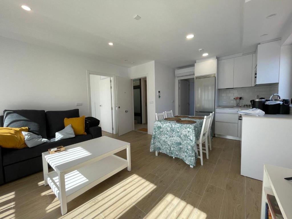 Apartamentos Ares Rentals - One-Bedroom Apartment