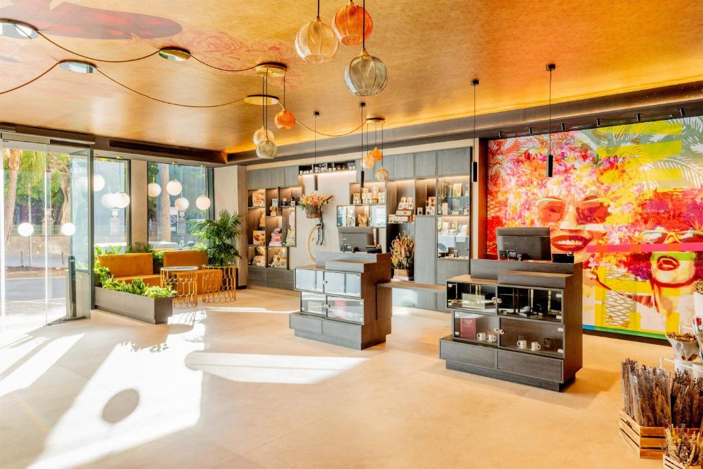 a room with a store with a lot of products at INNSiDE by Meliá Tenerife Santa Cruz in Santa Cruz de Tenerife