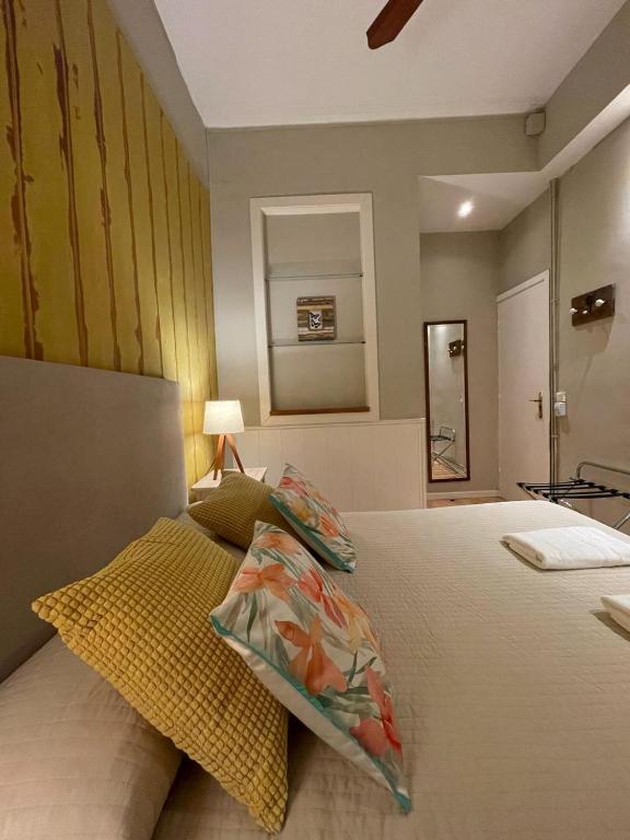 Casa Consell Apartments - 11