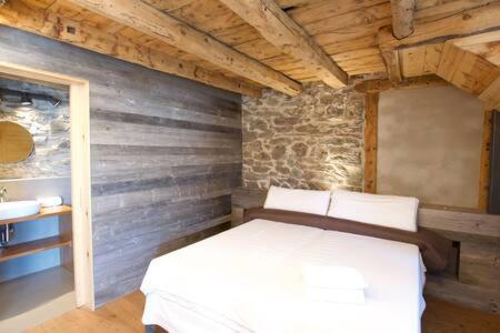 Postel nebo postele na pokoji v ubytování Apartament Cal Josepó