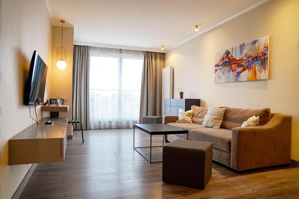BelMare by Baltic Home - 一居室公寓，带阳台和车库停车位
