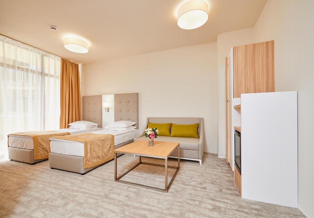 Hotel Laguna Park & Aqua Club - All Inclusive - Верхняя квартира (4 взрослых) со свободным доступом к Aqua Park