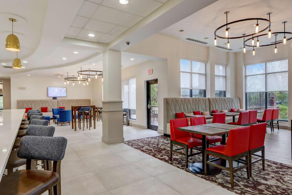 Hilton Garden Inn Indianapolis Northwest photo