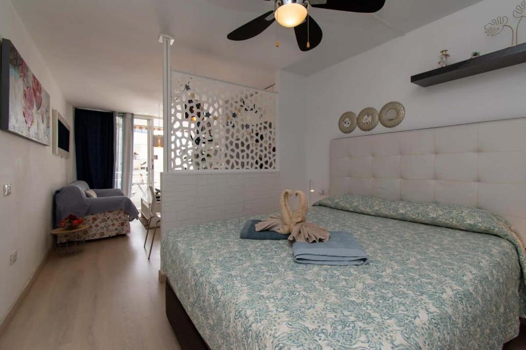 Postel nebo postele na pokoji v ubytování Borinquen 1 - Studio with amazing sea and pool views