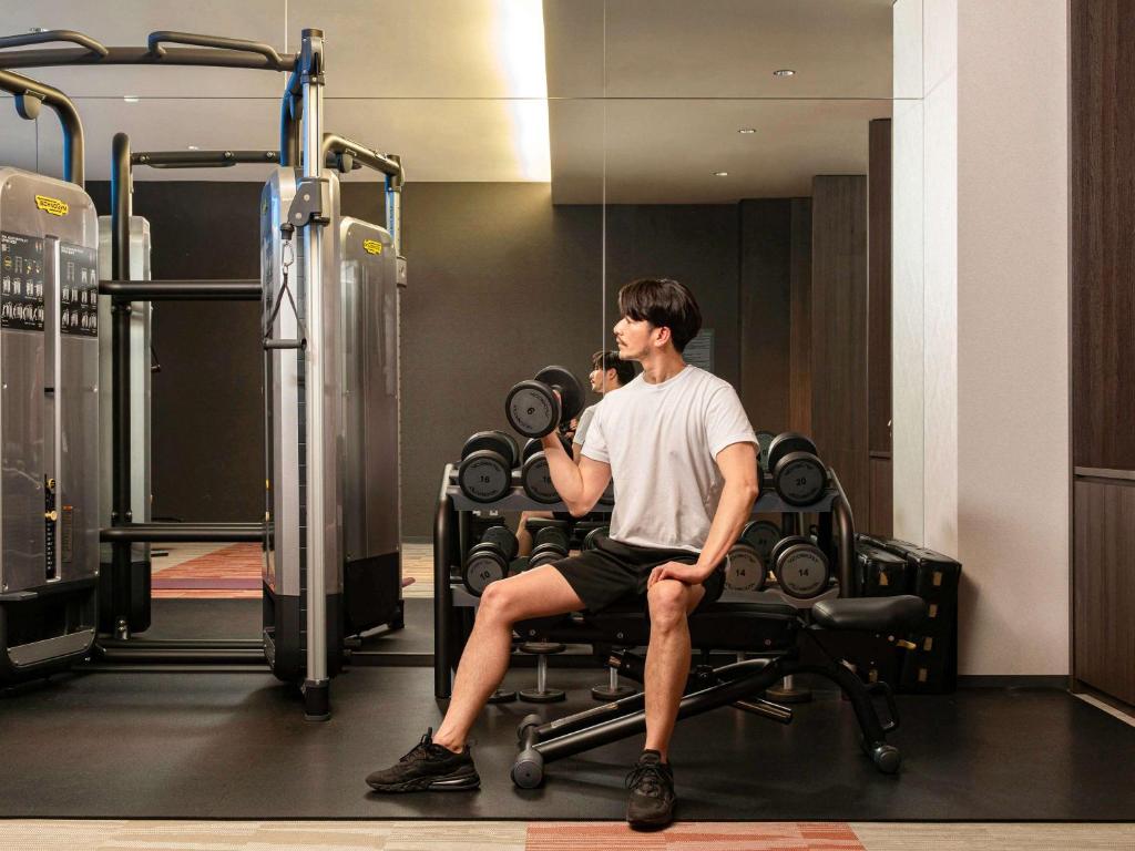 Fitness centrum a/nebo fitness zařízení v ubytování Pullman Tokyo Tamachi