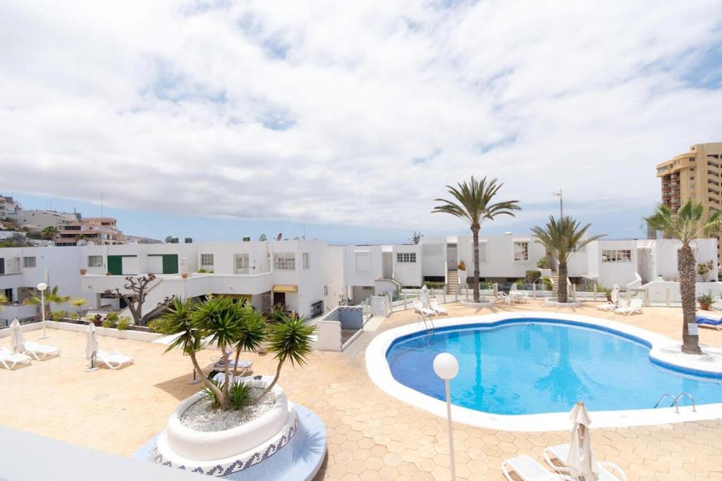 Bazén v ubytování Azahara Playa 46 - One Bed nebo v jeho okolí