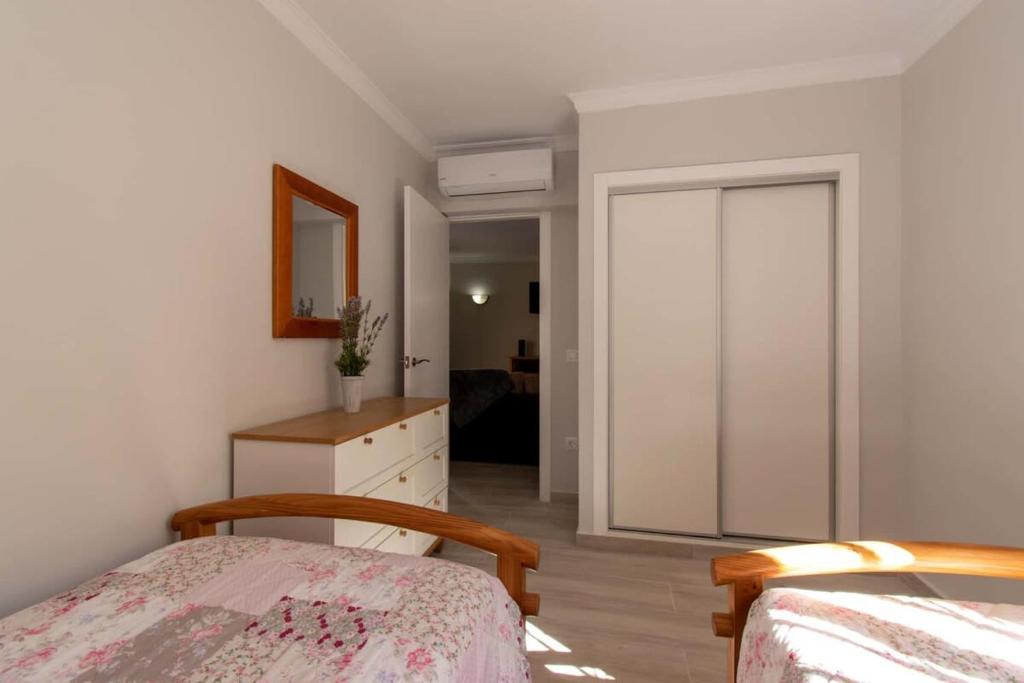 Posteľ alebo postele v izbe v ubytovaní Mare Verde 6 - Two Bed