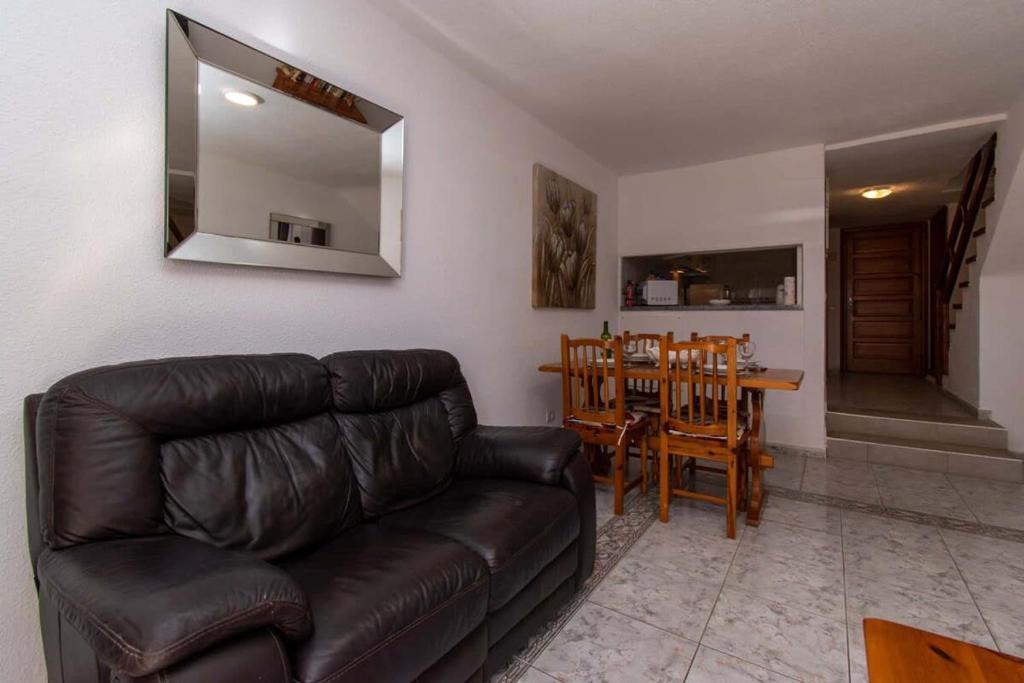 Kép Parque Santiago II 264 - Two Bed with wifi and air conditioning szállásáról Playa de las Américasban a galériában