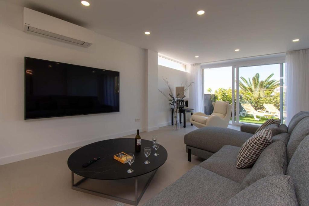 Fotografie z fotogalerie ubytování Villa Ulani with air conditioning v destinaci Los Cristianos