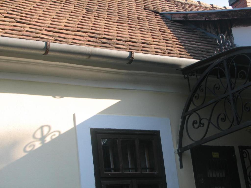 Budova, kde se prázdninový dům nachází