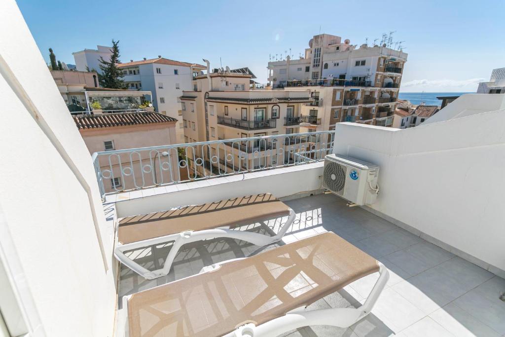 Balkon lub taras w obiekcie Canovas Nerja - Casa adosada con piscina Los Huertos 6