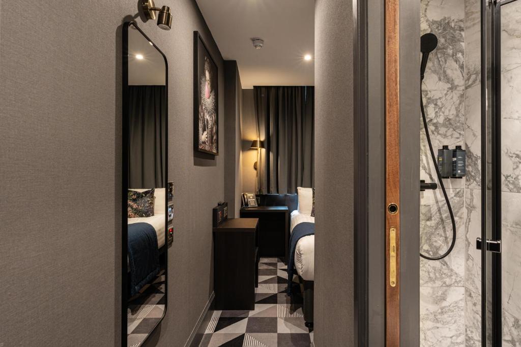 The House on Warwick - Resim 43