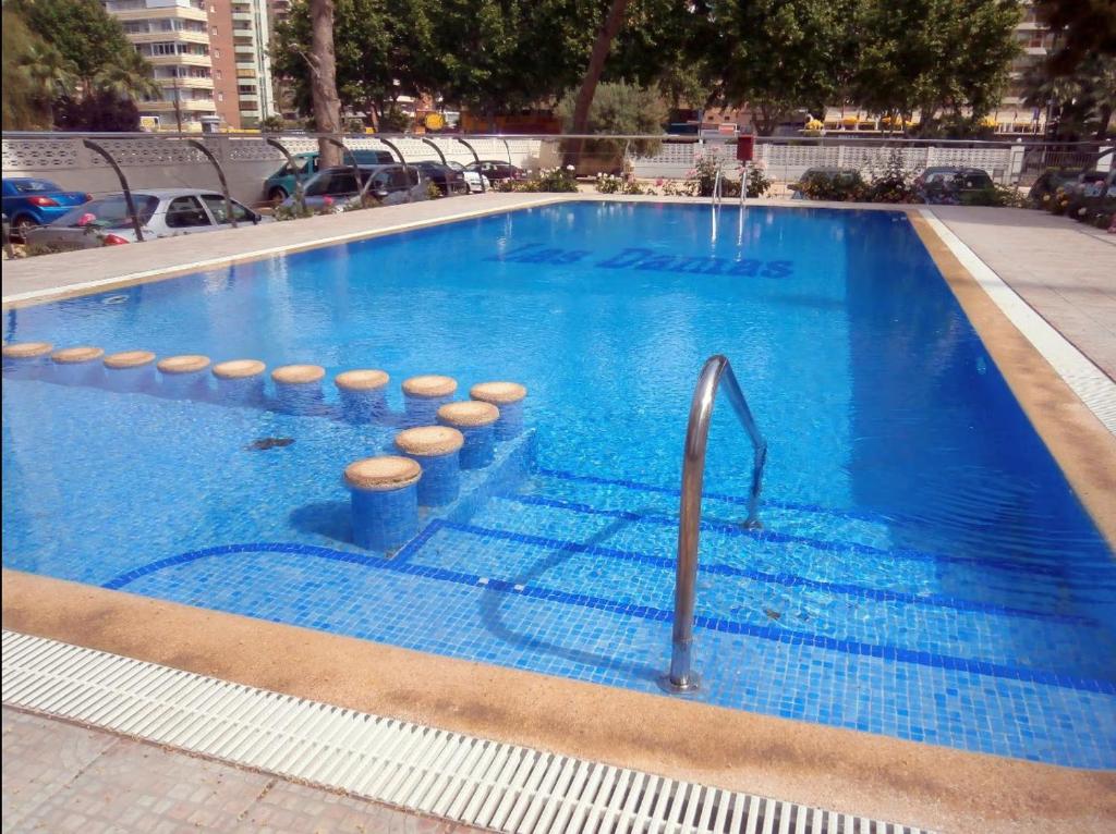 Bazén v ubytování Las Damas estudio-Fincas Benidorm nebo v jeho okolí
