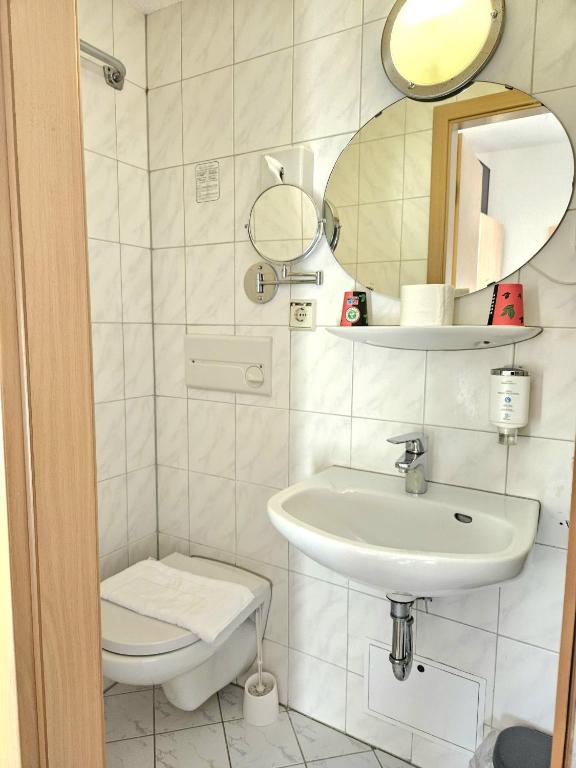 Weinhotel des Riesling Zum Grünen Kranz - Economy Double Room