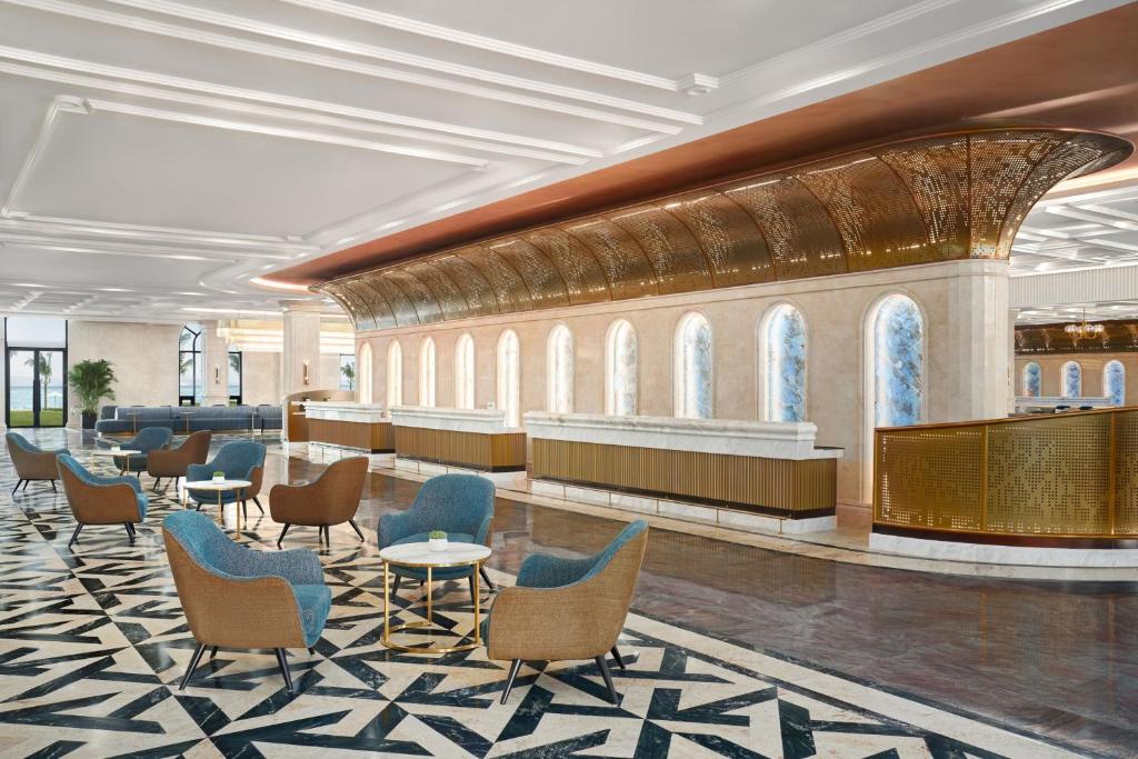 Khu vực ghế ngồi tại Nha Trang Marriott Resort &amp; Spa, Hon Tre Island