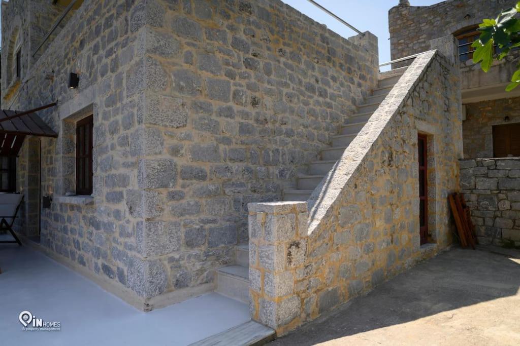 Fotografie z fotogalerie ubytování 'Panorama' Stone House On The Beach v destinaci Khalíkia