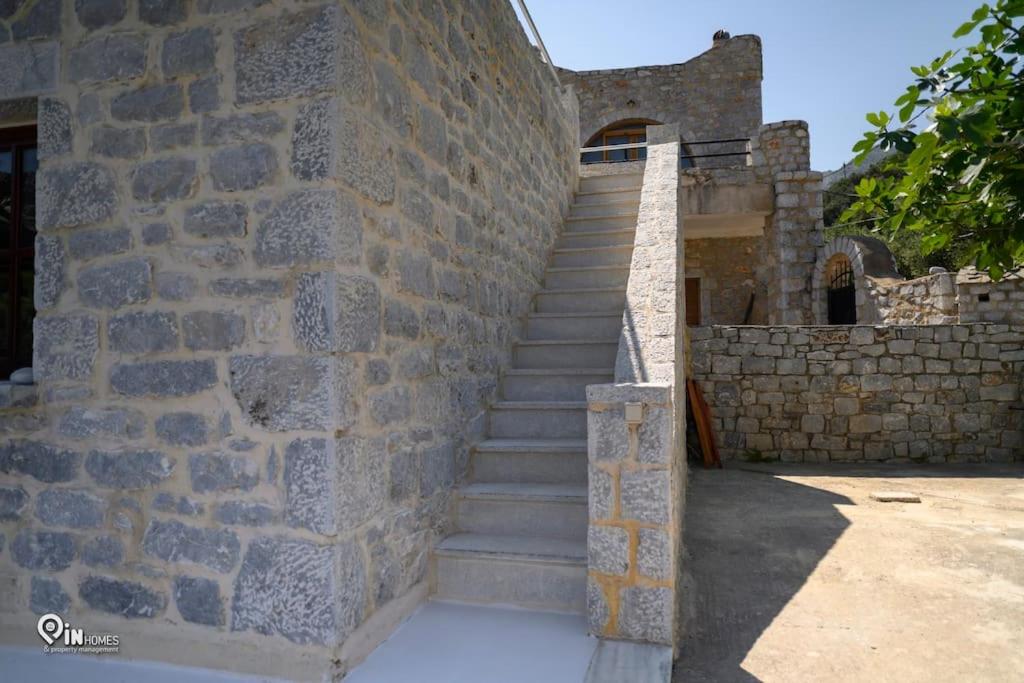 Fotografie z fotogalerie ubytování 'Panorama' Stone House On The Beach v destinaci Khalíkia