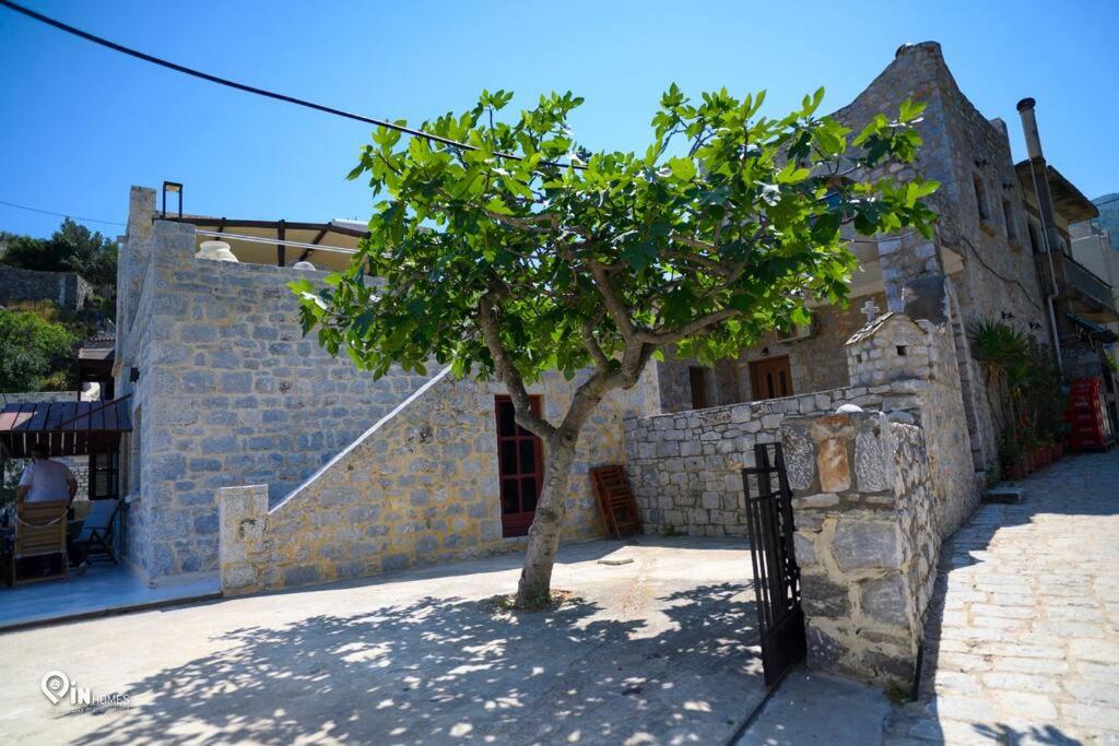 Fotografie z fotogalerie ubytování 'Panorama' Stone House On The Beach v destinaci Khalíkia