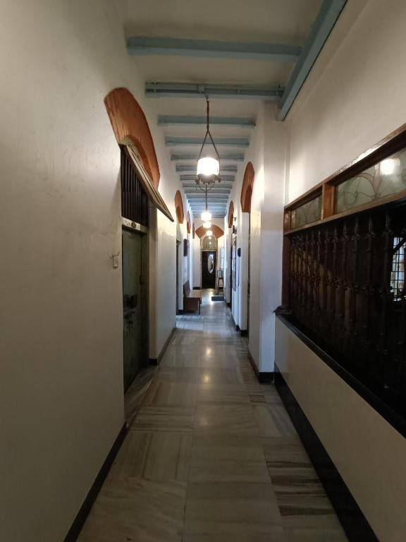 Foto dalla galleria di Hostel Vasantashram CST Mumbai, Free Wifi with 1940s Retro vibe a Mumbai