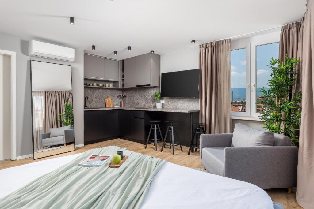 Molo Longo - Central Apartments & Rooms - Deluxe Studio -Fiorella La Guardije 13街，5楼